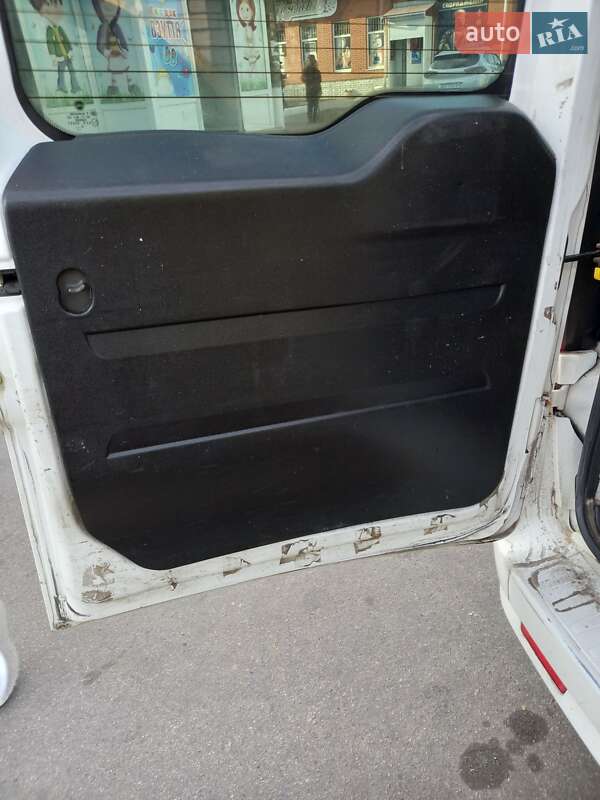 Грузовой фургон Fiat Doblo 2010 в Вольнянске фото 4 Грузовой фургон Fiat Doblo 2010 в Вольнянске