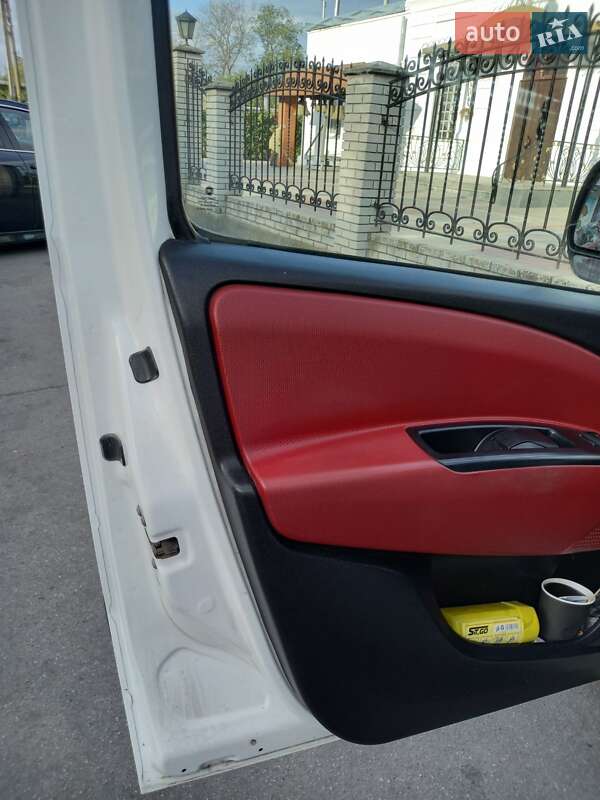 Грузовой фургон Fiat Doblo 2010 в Вольнянске фото 22 Грузовой фургон Fiat Doblo 2010 в Вольнянске