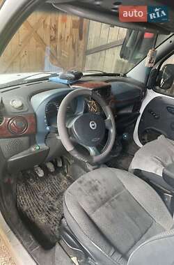 Минивэн Fiat Doblo 2002 в 