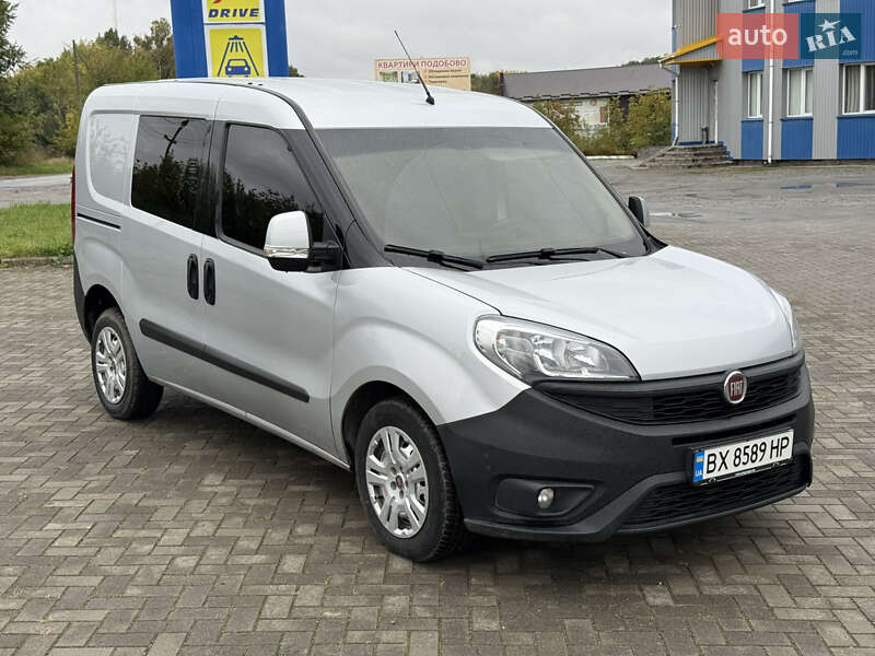 Грузовой фургон Fiat Doblo 2017 в 