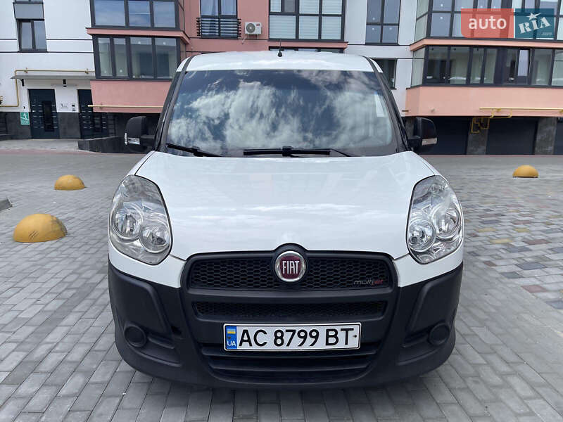 Грузопассажирский фургон Fiat Doblo 2010 в Ковеле