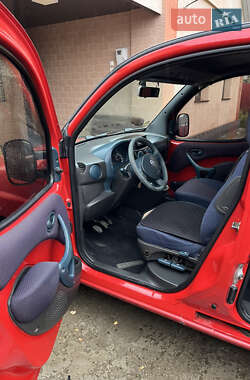 Минивэн Fiat Doblo 2003 в 