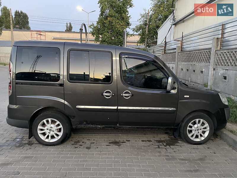 Мінівен Fiat Doblo 2007 в Києві