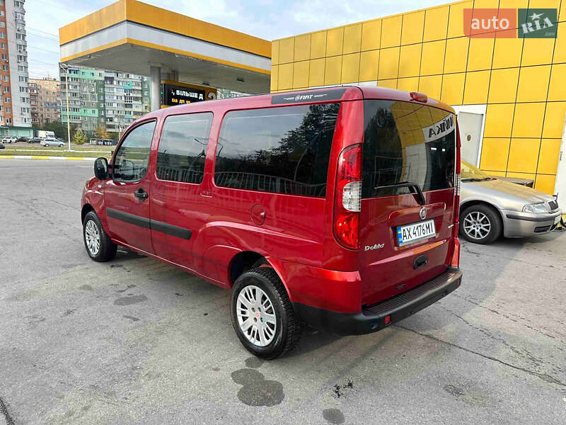 Минивэн Fiat Doblo 2009 в Полтаве