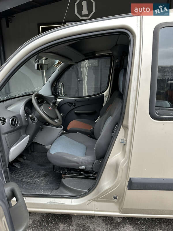 Минивэн Fiat Doblo 2015 в Киеве