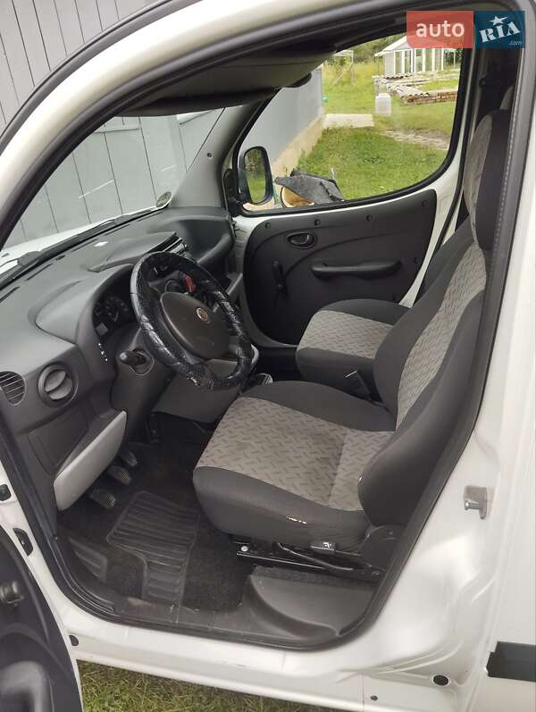 Минивэн Fiat Doblo 2008 в Ланчине