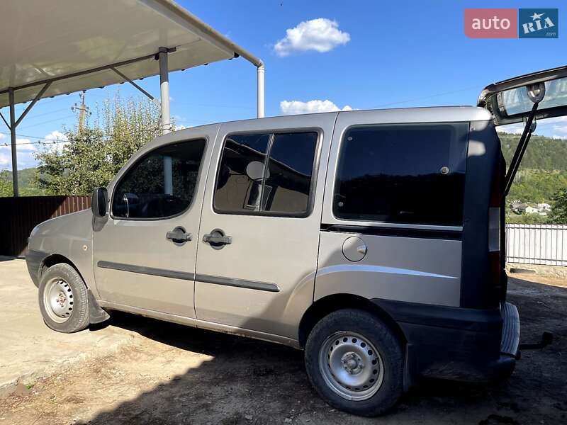 Минивэн Fiat Doblo 2004 в 