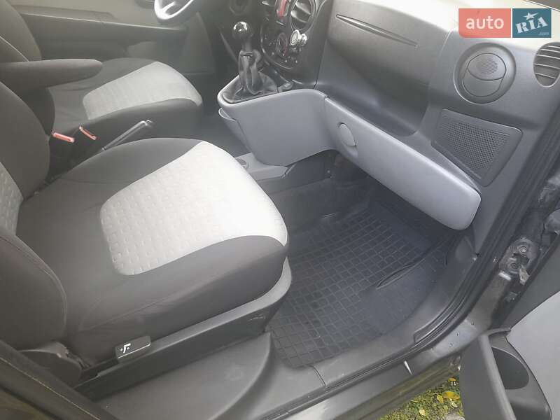Мінівен Fiat Doblo 2008 в Славуті