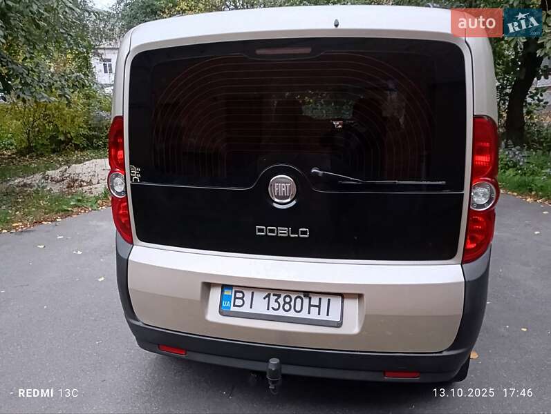 Мінівен Fiat Doblo 2010 в Полтаві фото 3 Мінівен Fiat Doblo 2010 в Полтаві