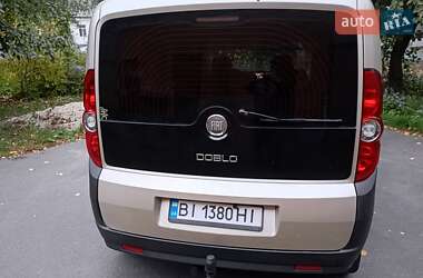 Минивэн Fiat Doblo 2010 в 