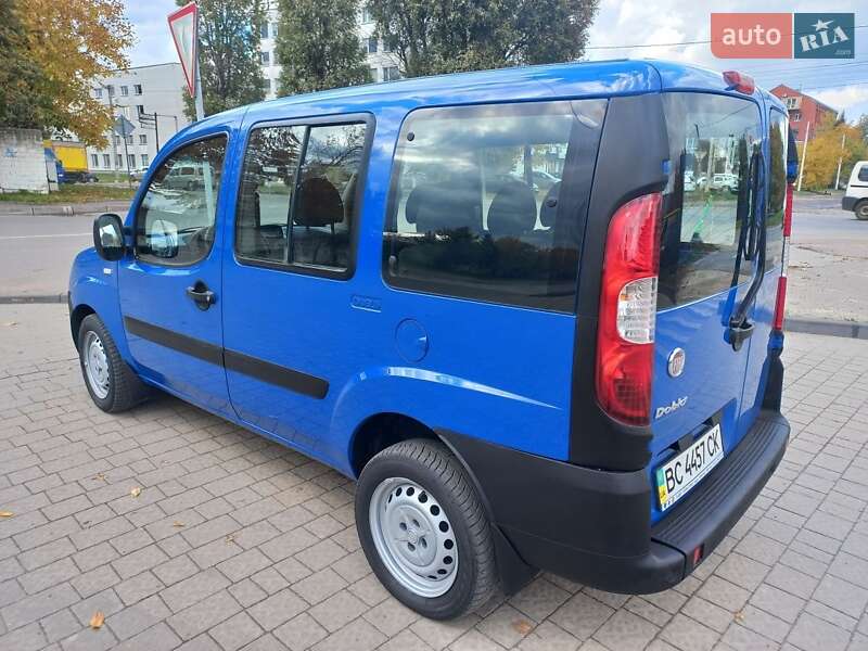 Мінівен Fiat Doblo 2011 в Львові