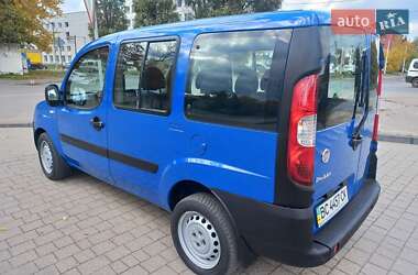 Минивэн Fiat Doblo 2011 в 