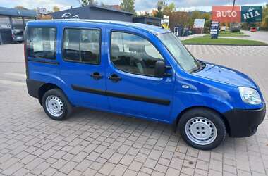 Минивэн Fiat Doblo 2011 в 