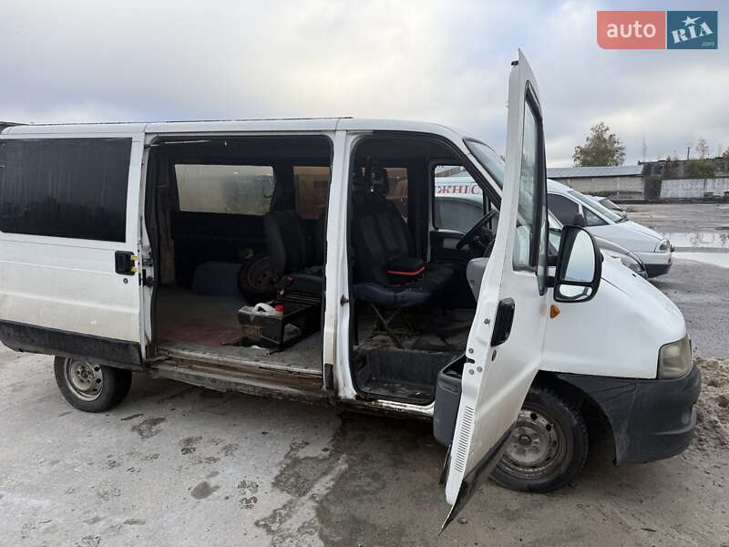 Мінівен Fiat Doblo 2004 в 