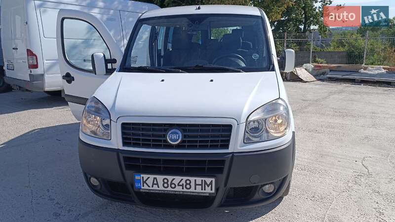 Мінівен Fiat Doblo 2006 в Києві
