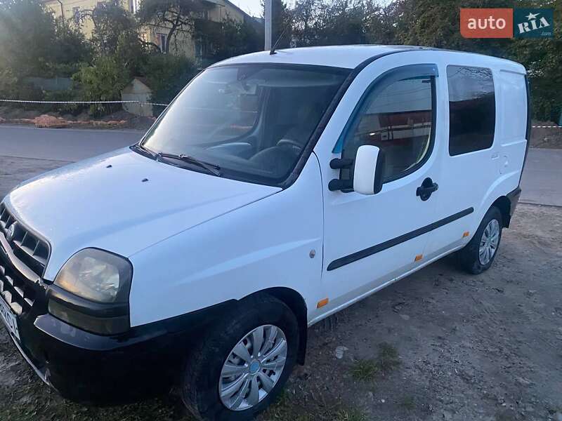 Минивэн Fiat Doblo 2005 в Винниках