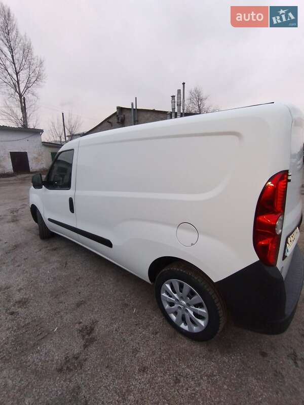 Грузовой фургон Fiat Doblo 2011 в Василькове
