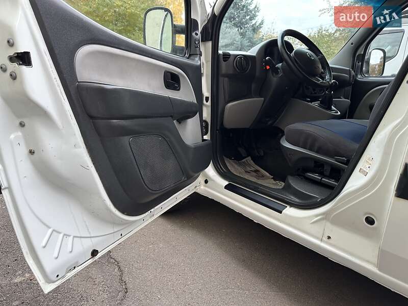 Мінівен Fiat Doblo 2007 в Рівному фото 28 Мінівен Fiat Doblo 2007 в Рівному
