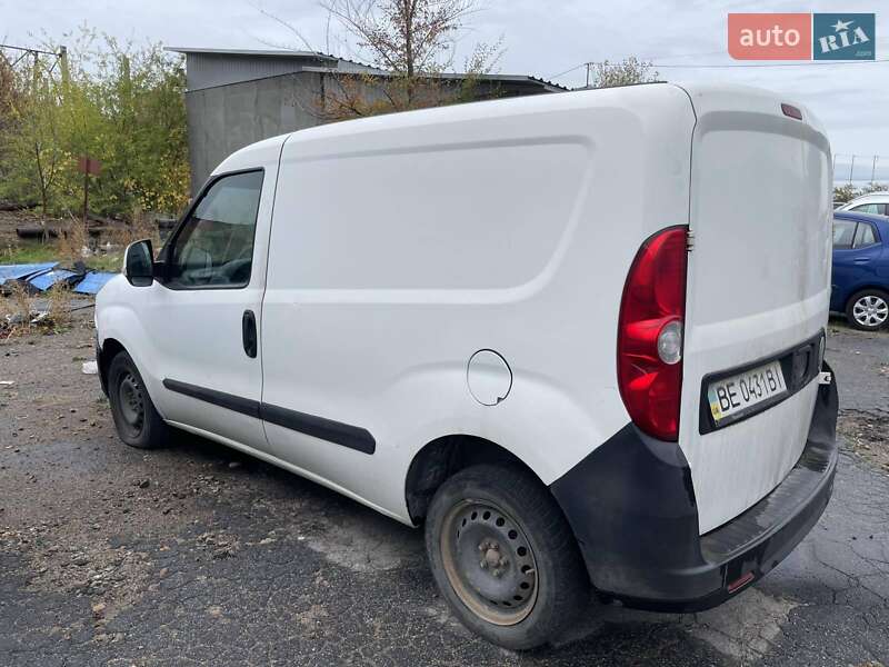 Вантажний фургон Fiat Doblo 2011 в Миколаєві фото 7 Вантажний фургон Fiat Doblo 2011 в Миколаєві