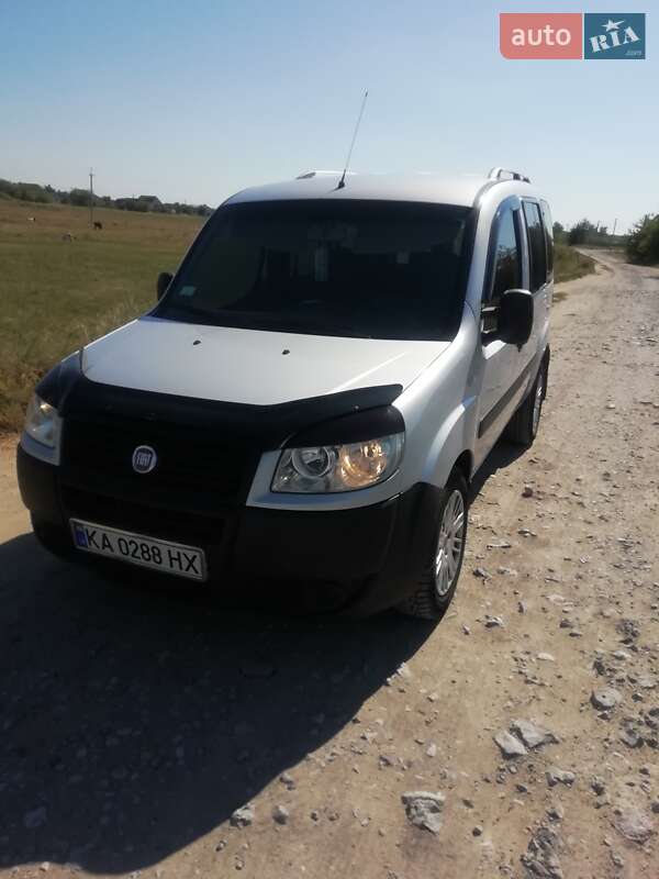 Мінівен Fiat Doblo 2012 в Дніпрі фото Мінівен Fiat Doblo 2012 в Дніпрі