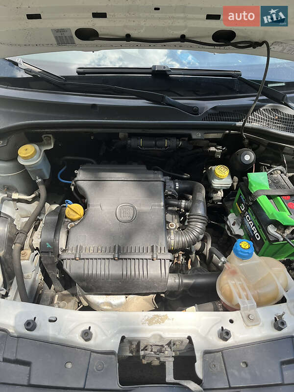 Грузовой фургон Fiat Doblo 2014 в Запорожье фото 12 Грузовой фургон Fiat Doblo 2014 в Запорожье