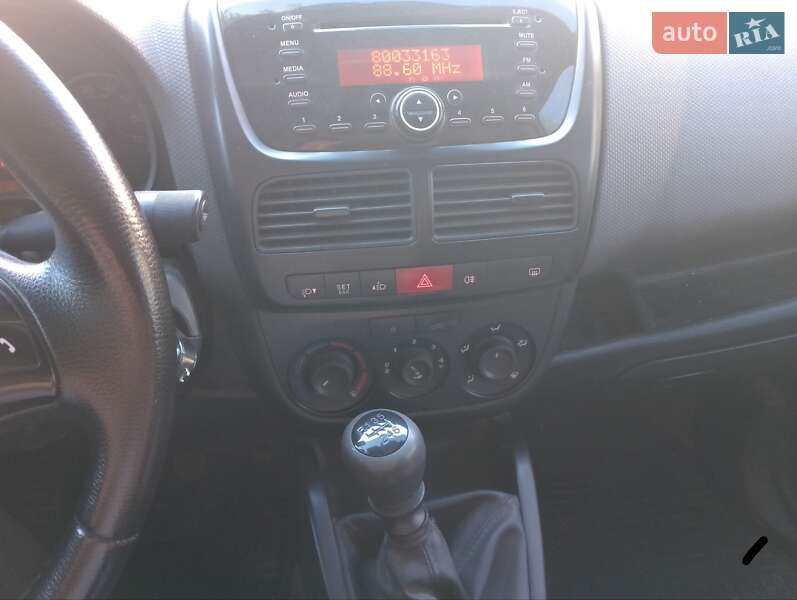 Вантажний фургон Fiat Doblo 2011 в Львові фото 8 Вантажний фургон Fiat Doblo 2011 в Львові