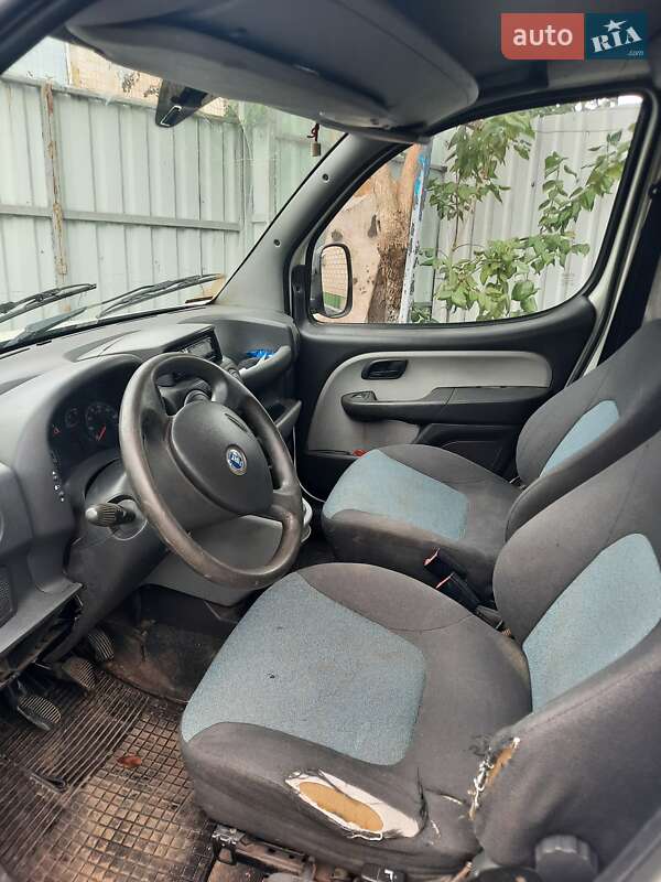 Грузовой фургон Fiat Doblo 2007 в Богуславе фото 3 Грузовой фургон Fiat Doblo 2007 в Богуславе