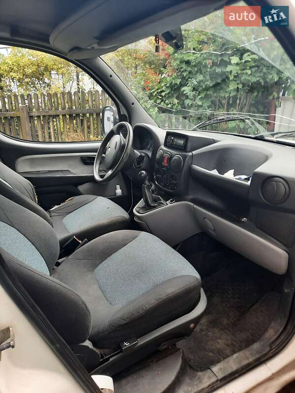 Грузовой фургон Fiat Doblo 2007 в Богуславе фото 10 Грузовой фургон Fiat Doblo 2007 в Богуславе