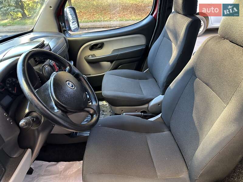 Мінівен Fiat Doblo 2006 в Рівному фото 23 Мінівен Fiat Doblo 2006 в Рівному