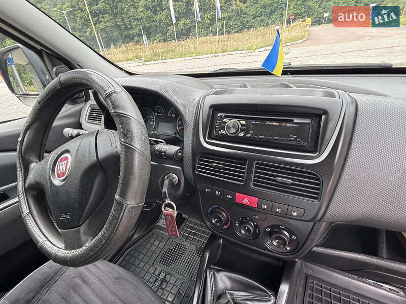 Минивэн Fiat Doblo 2011 в Ивано-Франково фото 26 Минивэн Fiat Doblo 2011 в Ивано-Франково