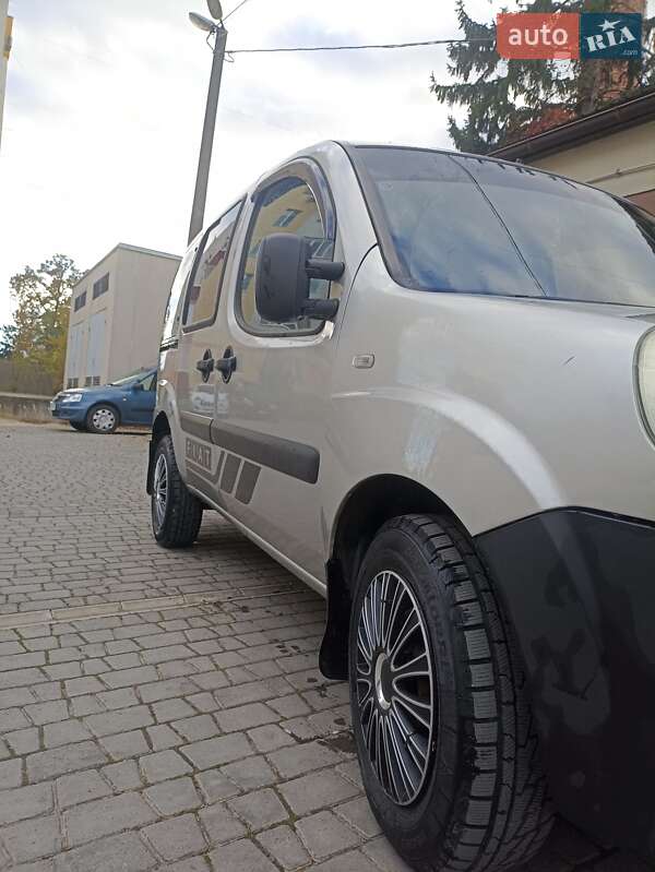 Мінівен Fiat Doblo 2007 в Кам'янець-Подільському
