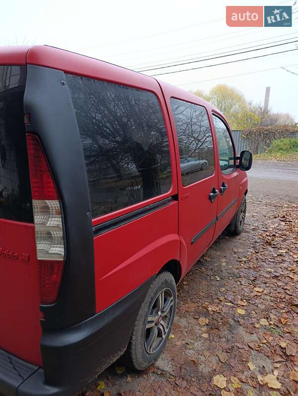 Минивэн Fiat Doblo 2002 в Ромнах
