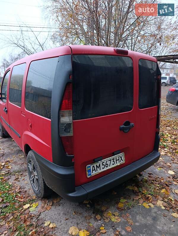Минивэн Fiat Doblo 2002 в Ромнах