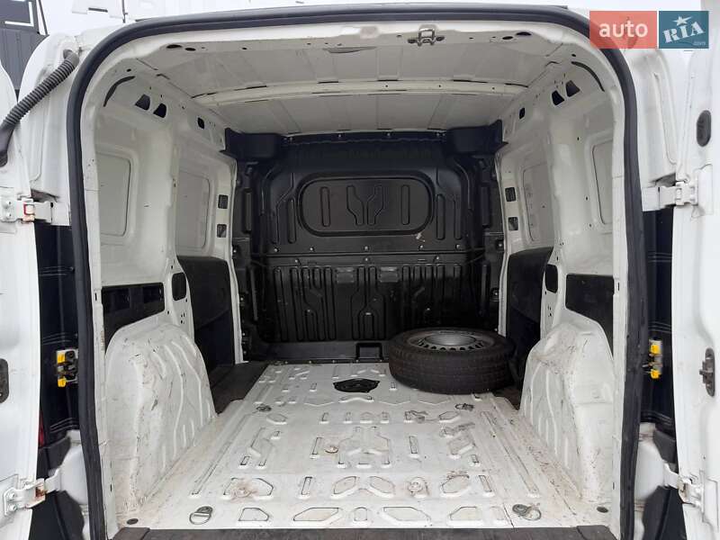 Вантажний фургон Fiat Doblo 2019 в Києві фото 11 Вантажний фургон Fiat Doblo 2019 в Києві