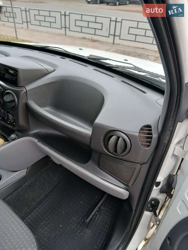 Минивэн Fiat Doblo 2010 в Коростене фото 13 Минивэн Fiat Doblo 2010 в Коростене