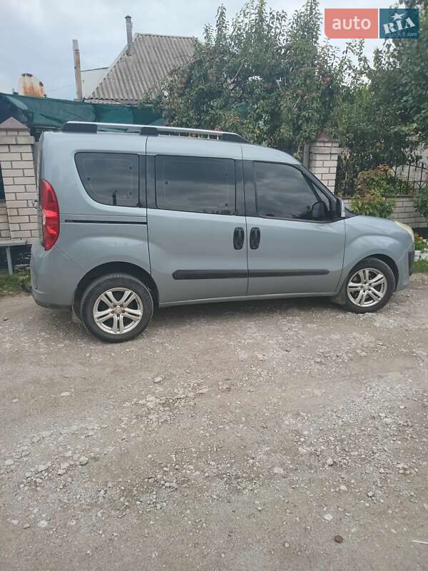 Минивэн Fiat Doblo 2011 в Днепре