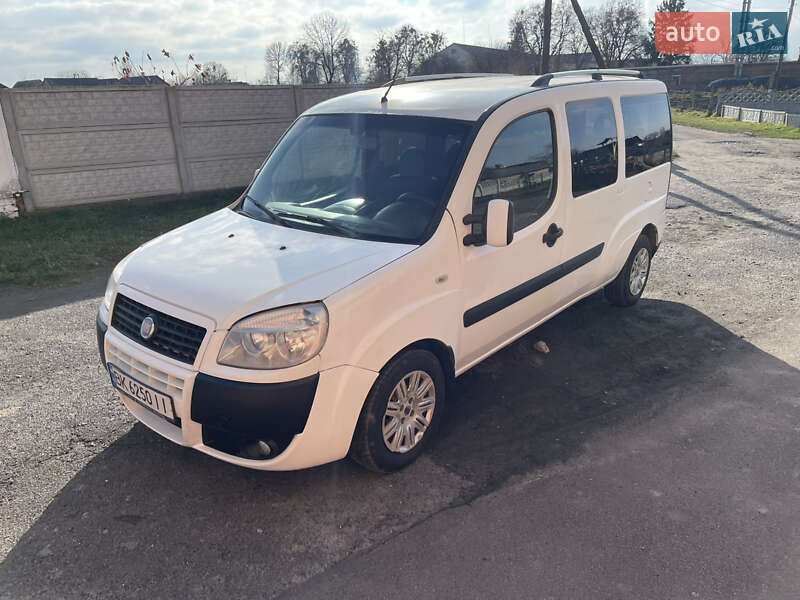 Мінівен Fiat Doblo 2009 в Острозі фото 6 Мінівен Fiat Doblo 2009 в Острозі