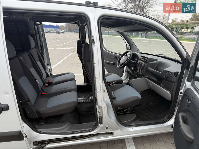 Мінівен Fiat Doblo 2013 в Одесі