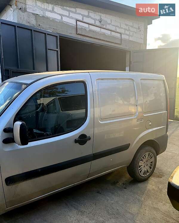 Вантажний фургон Fiat Doblo 2006 в Ізмаїлі фото 6 Вантажний фургон Fiat Doblo 2006 в Ізмаїлі