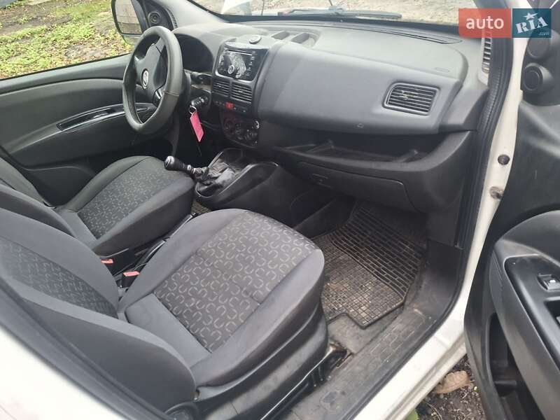 Грузовой фургон Fiat Doblo 2013 в Конотопе