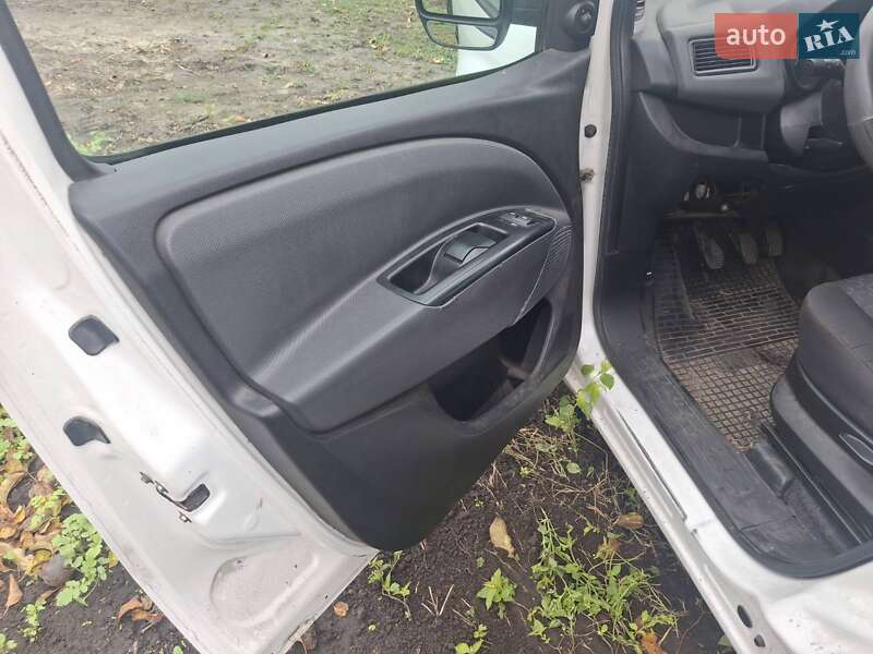 Грузовой фургон Fiat Doblo 2013 в Конотопе