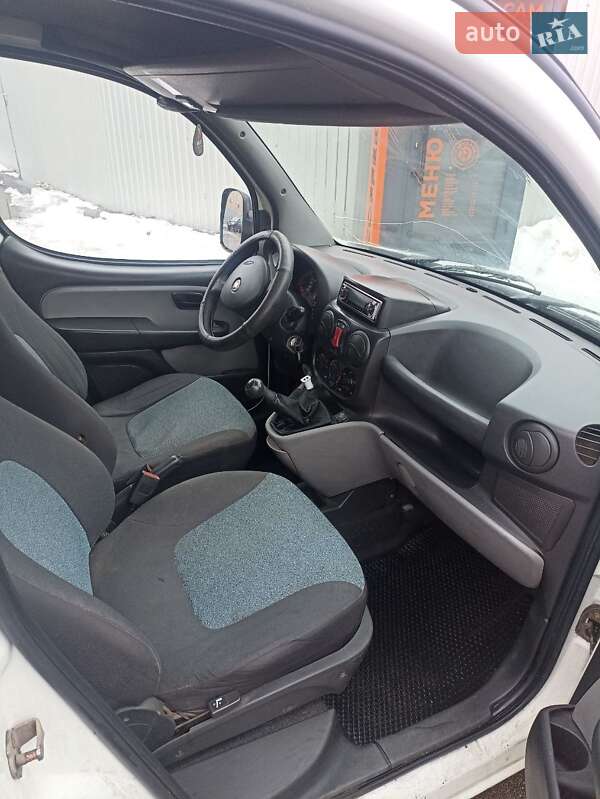 Вантажний фургон Fiat Doblo 2007 в Києві