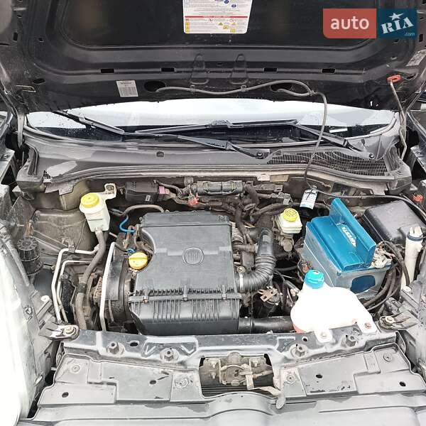 Мінівен Fiat Doblo 2010 в Кам'янському