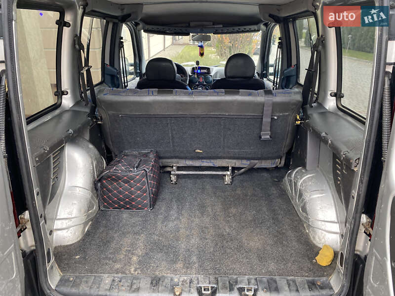 Мінівен Fiat Doblo 2004 в Дунаївцях фото 49 Мінівен Fiat Doblo 2004 в Дунаївцях