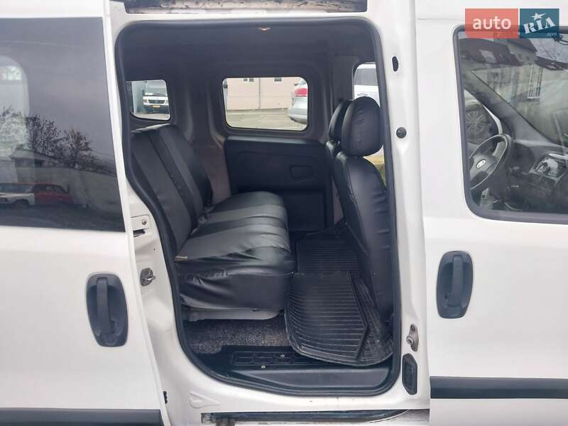 Минивэн Fiat Doblo 2010 в Николаеве