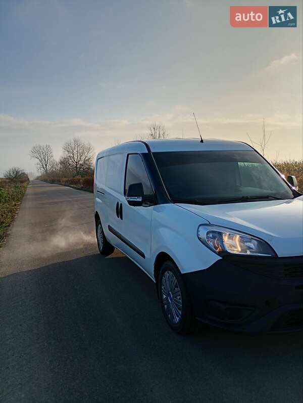 Вантажний фургон Fiat Doblo 2017 в Миколаєві фото Вантажний фургон Fiat Doblo 2017 в Миколаєві