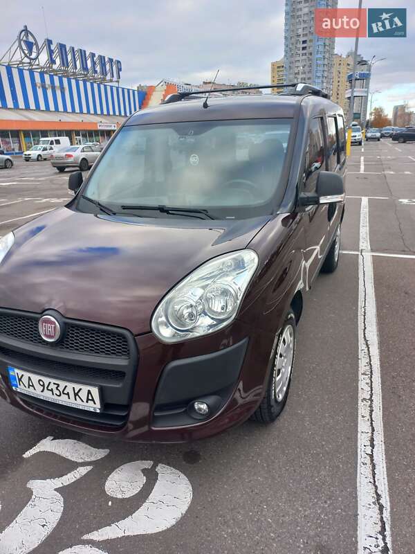 Мінівен Fiat Doblo 2012 в Києві