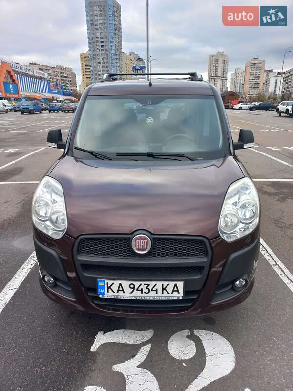 Мінівен Fiat Doblo 2012 в Києві
