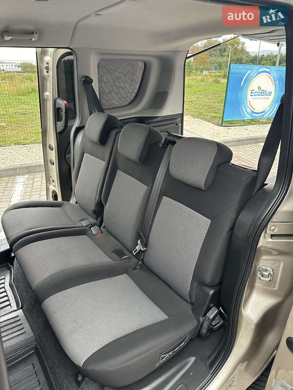 Мінівен Fiat Doblo 2009 в Тячеві фото 18 Мінівен Fiat Doblo 2009 в Тячеві