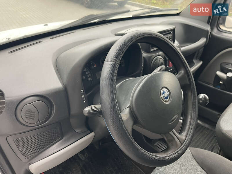 Мінівен Fiat Doblo 2007 в Рівному фото 15 Мінівен Fiat Doblo 2007 в Рівному